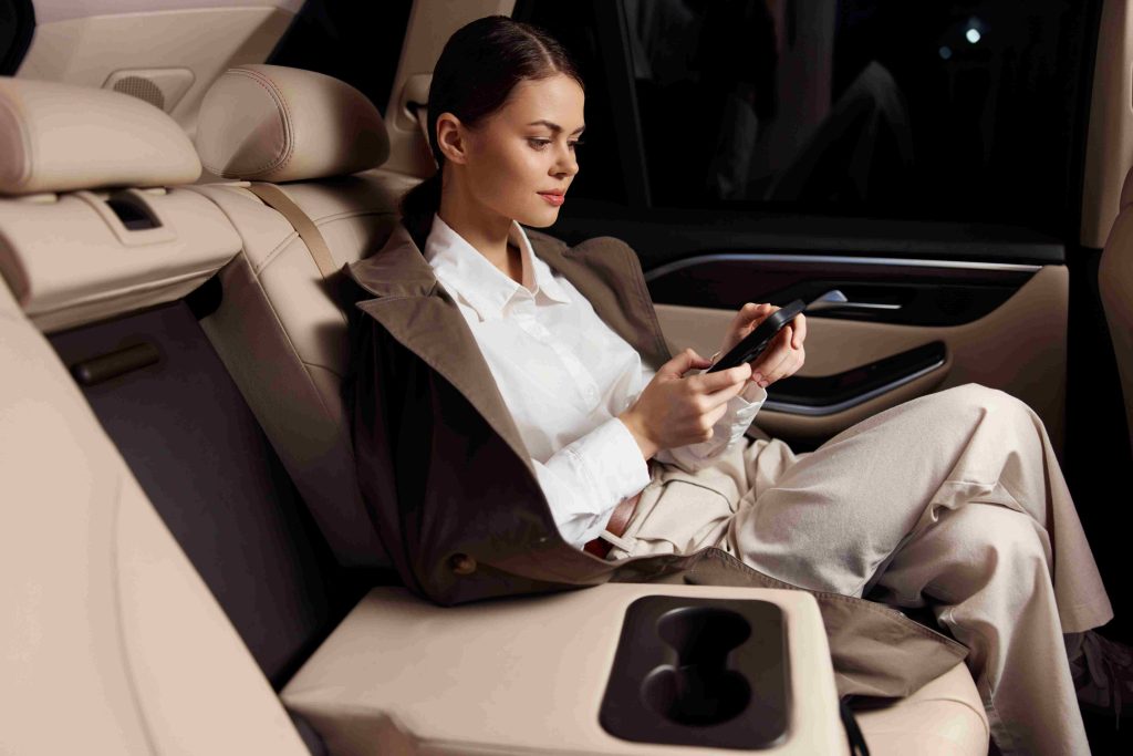 Luxury Car Rental Dubai: The Ultimate Way to Impress Clients and Partners